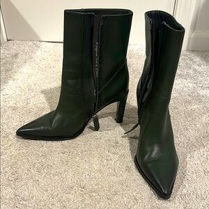 Elegant Green Leather Ankle Boots
